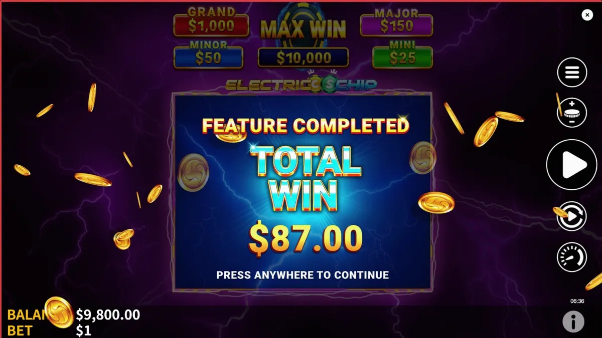 Neon-themed Electric Chip slot machine interface na may lightning effects